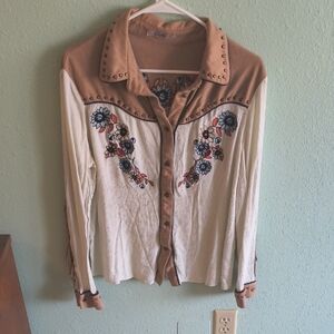 Vintage-Inspired Embroidered Cream & Tan Button-Front Western Top